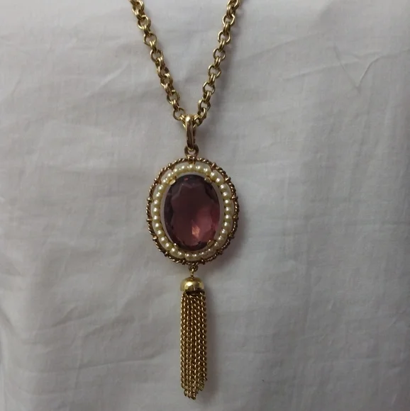 1972 Vintage Avon Faux Amethyst Gemstone Gold Tone Pendant Necklace 30" Chain - Picture 2 of 8